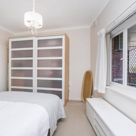30 Foreshore Fun Swan River 1Brparking Apartment Perth Exterior photo