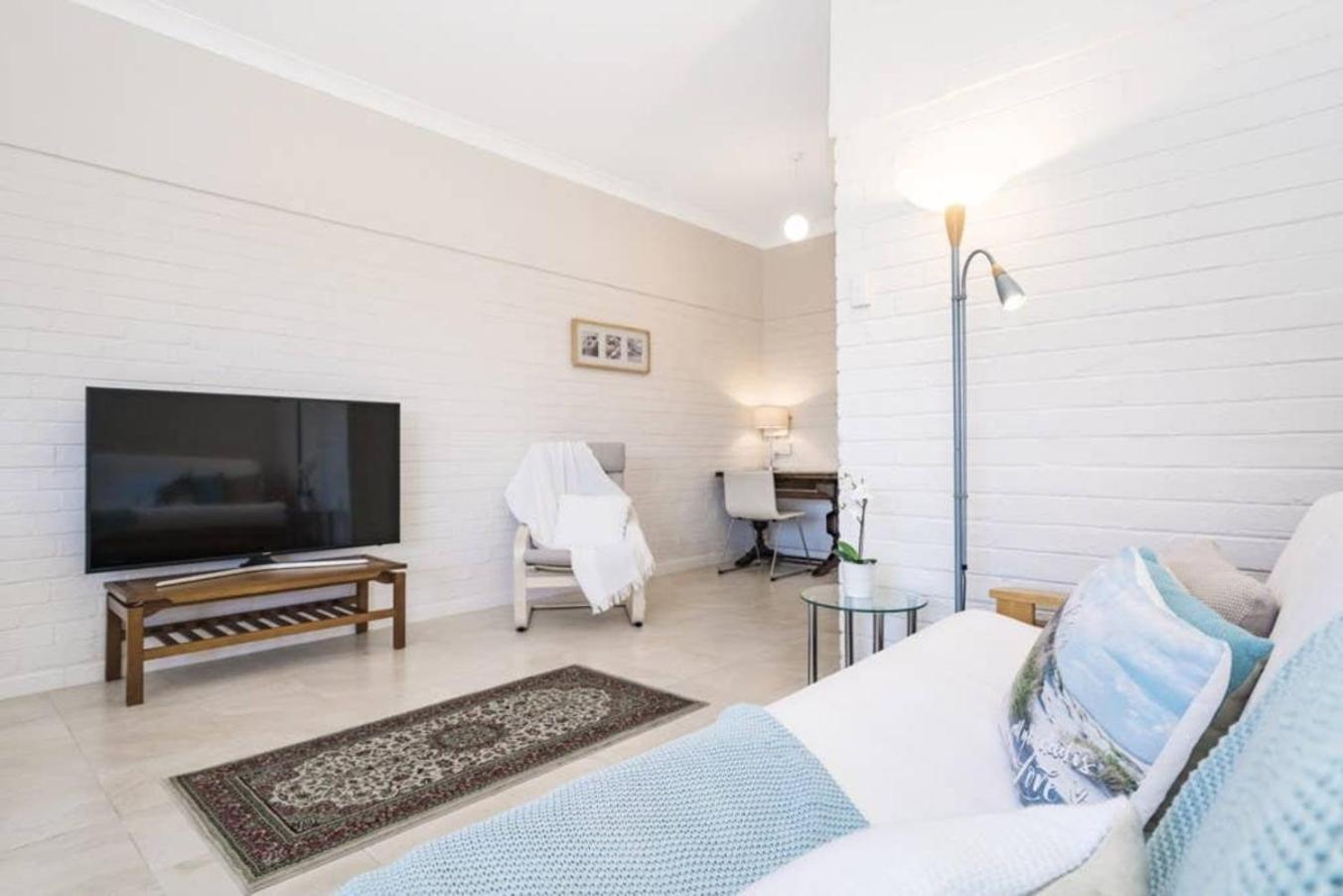 30 Foreshore Fun Swan River 1Brparking Apartment Perth Exterior photo
